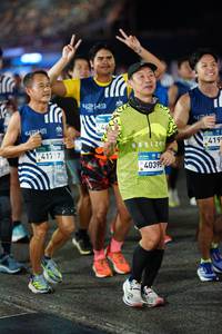 BIB: 41717, 031200, 40395, 4195
                            <button type="button" onclick="openModal(22952917)" class="btn btn-primary btn-sm float-right btn-popup" data-toggle="modal" data-target=".modal-high-quality">
                        <i class="fas fa-shopping-cart"></i> Add to Cart
                    </button>
                                            <button type="button" onclick="isThisMe(22952917, true)" class="btn btn-success btn-sm float-right btn-popup btn-isme hidden" data-toggle="tooltip" data-placement="bottom" title="นี่คือรูปของคุณใช่ไหม คลิกที่นี่เพื่อเอาเข้าอัลบั้ม">
                        <i class="fas fa-plus"></i> Add to album
                    </button>
                    <button type="button" onclick="isThisMe(22952917, false)" class="btn btn-warning btn-sm float-right btn-popup btn-isnotme hidden">
                        <i class="fas fa-ban"></i> Remove from album
                    </button>